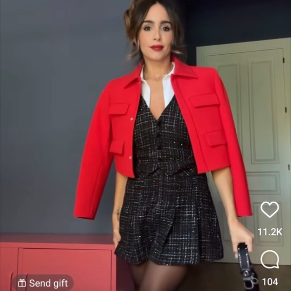 ZARA WOMEN RED SHORT CROPPED FLAP JACKET BLAZER WITH FLAPS - Picture 3 of 15